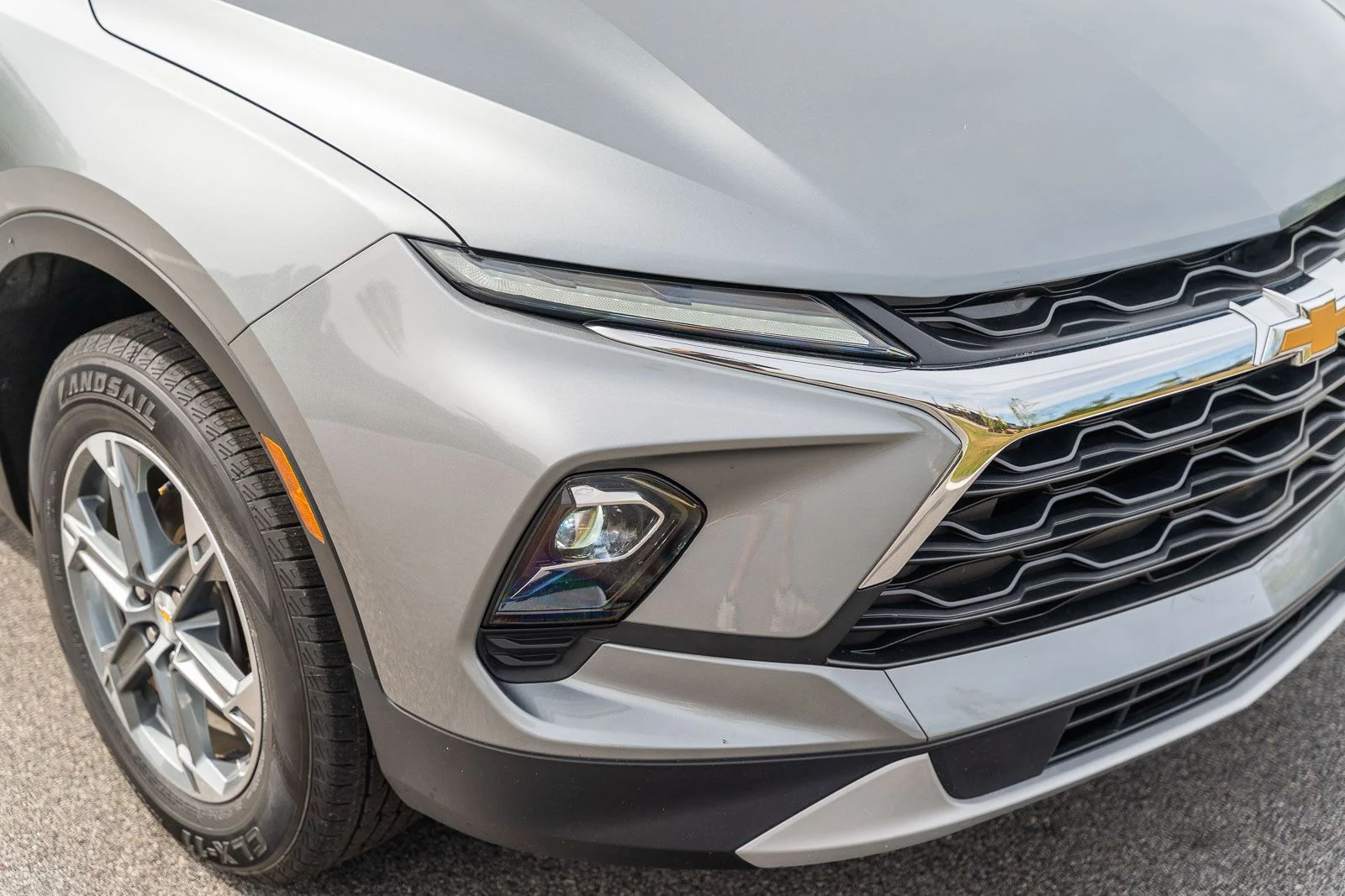 Used 2024 Gray Chevrolet LT image 8