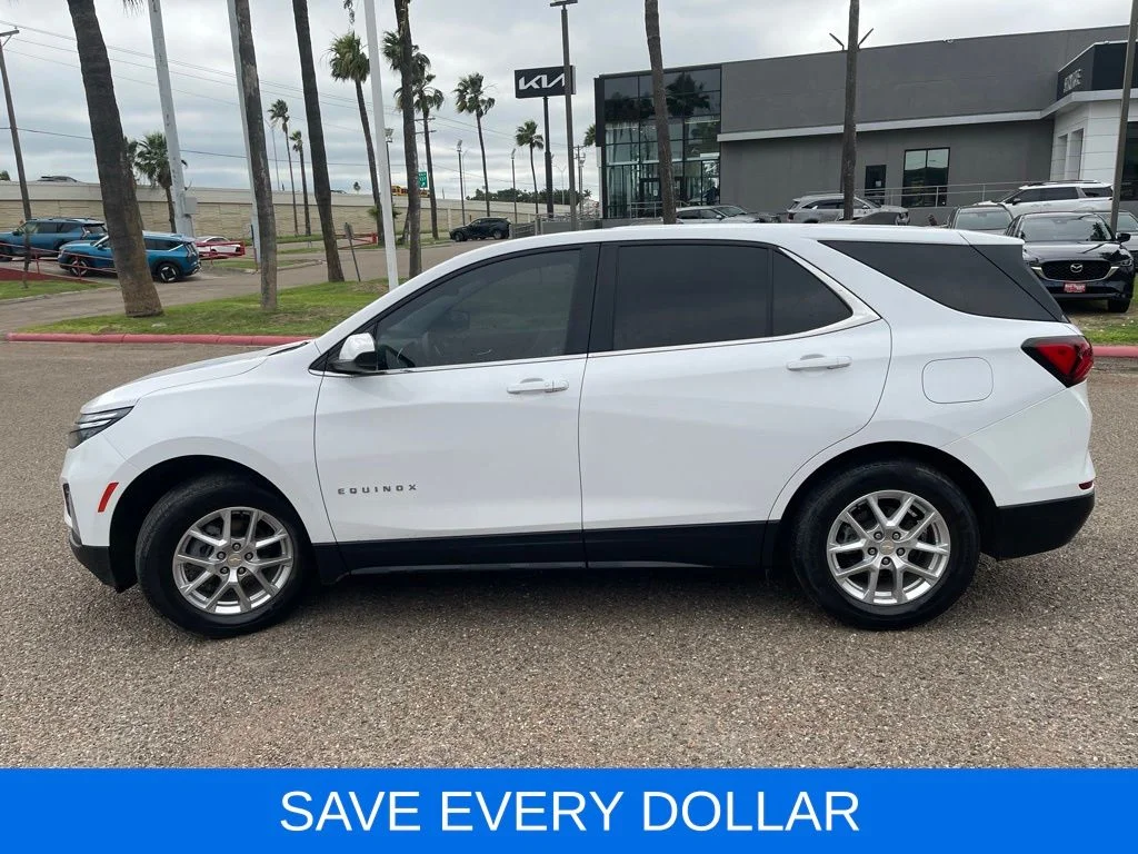 Used 2022 White Chevrolet LT image 3