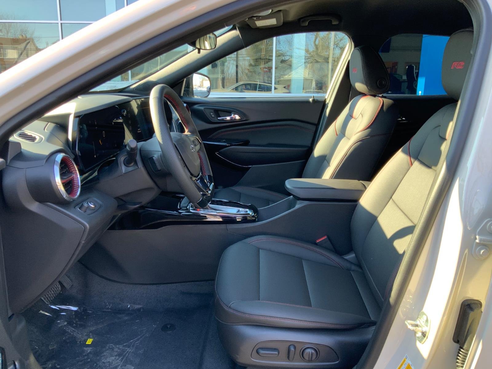 2026 Chevrolet Trax RS - Photo 10