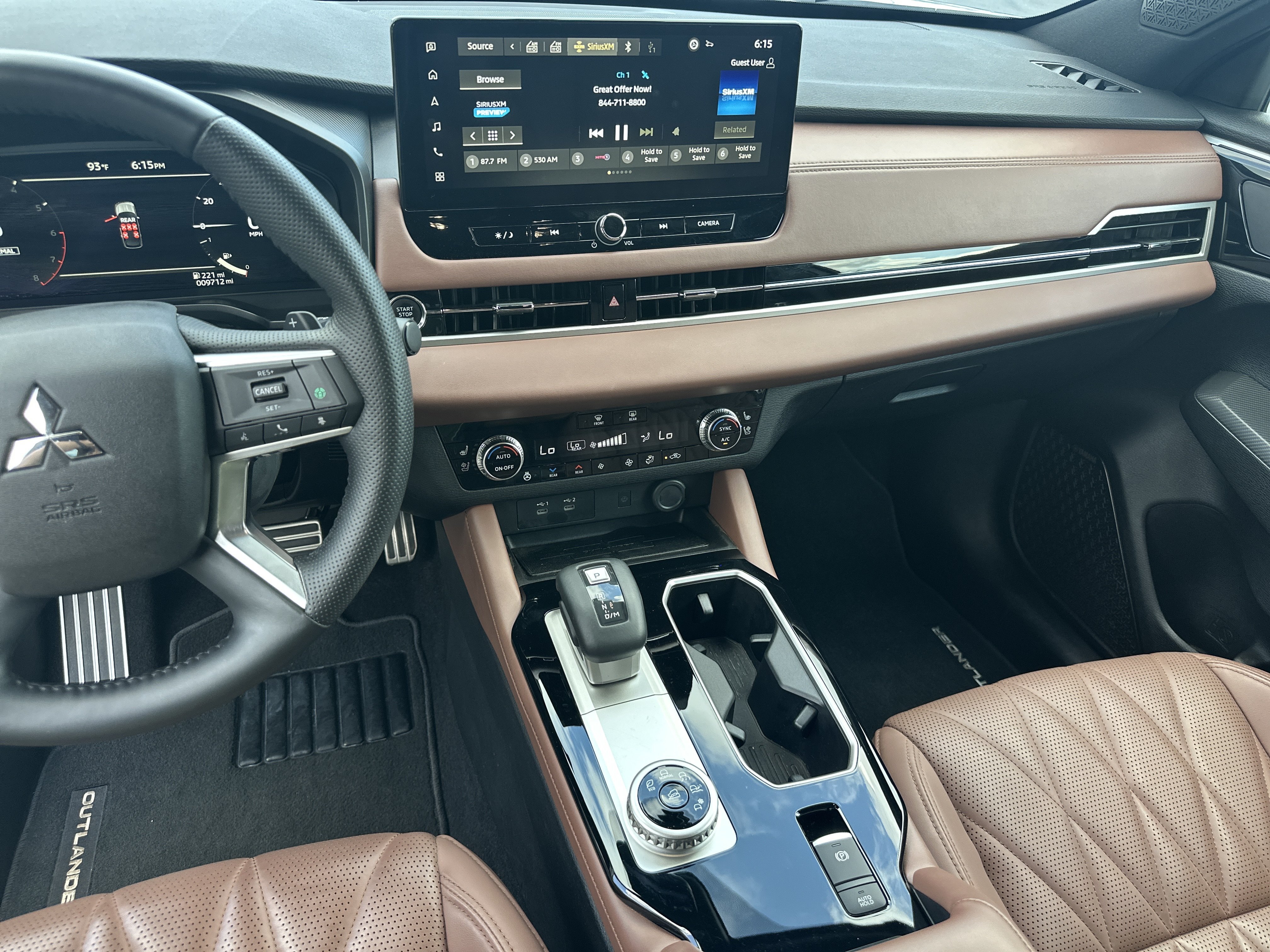 Used 2025  Mitsubishi SEL image 25