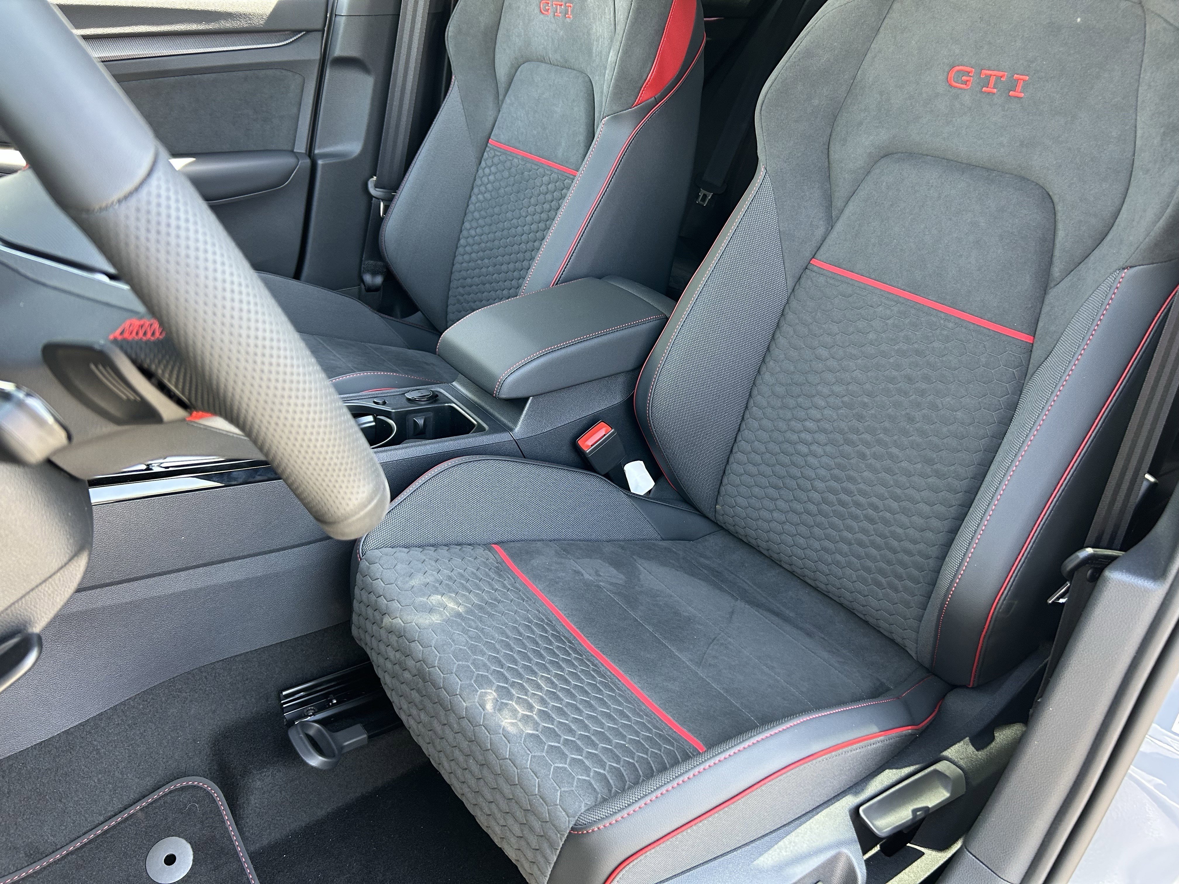 New 2026 Moonstone Gray Volkswagen SE image 17
