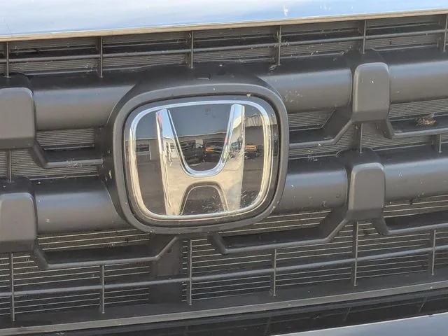Used 2025 Crystal Black Pearl Honda RTL image 5