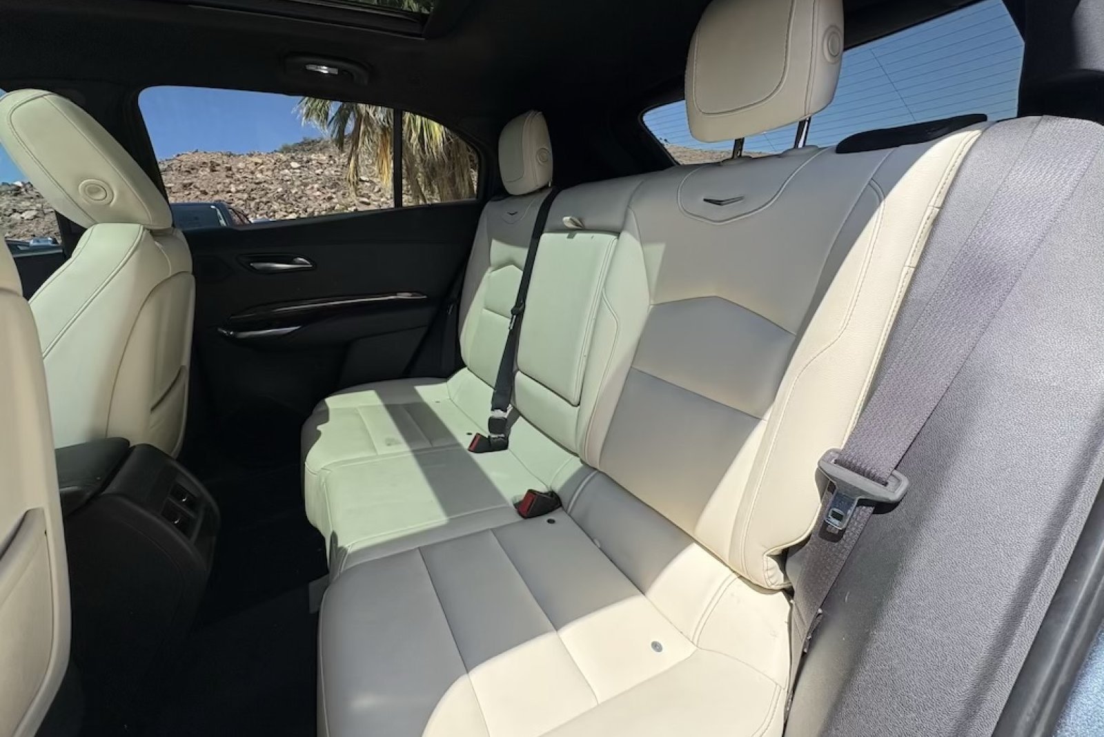 Used 2021 Snow White Pearl Kia EX image 11
