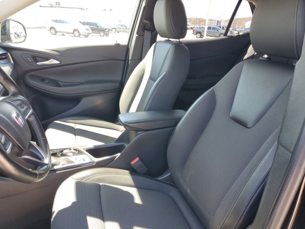 Used 2024 Ebony Twilight Metallic Buick Preferred image 18