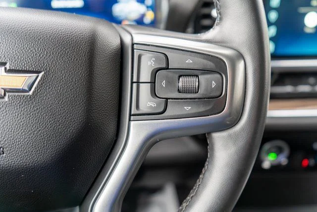 Used 2023 Gray Chevrolet LT image 24