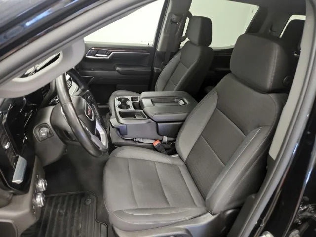 Used 2024 Onyx Black GMC Elevation image 19