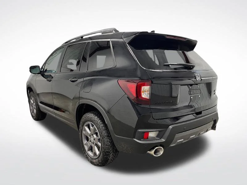 Used 2024 Crystal Black Pearl Honda TrailSport image 3