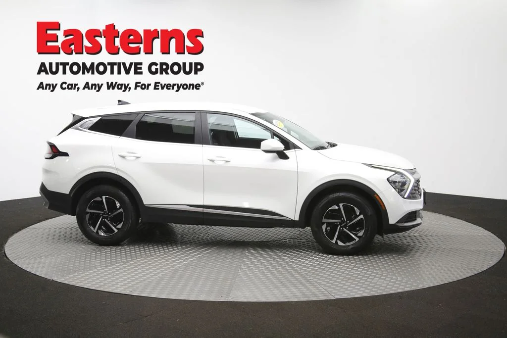 Used 2023 White Kia LX image 45