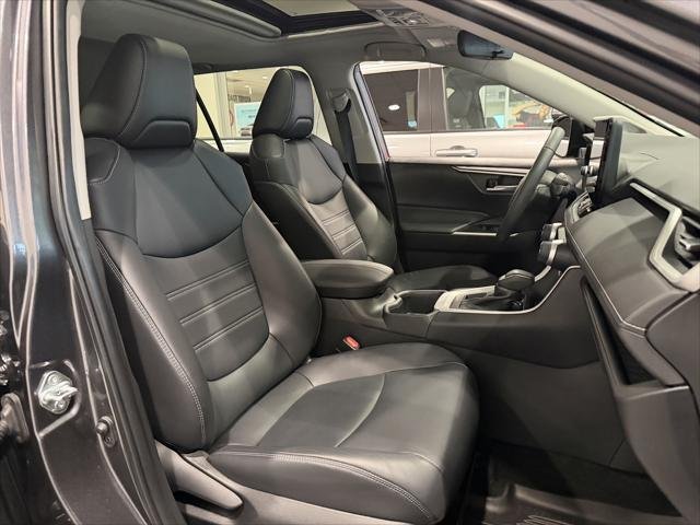 Certified Used 2024 MAGNETIC GRAY MET. Toyota  image 37