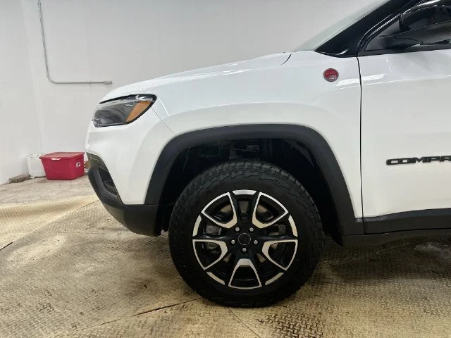 Used 2025 White Jeep Trailhawk image 26
