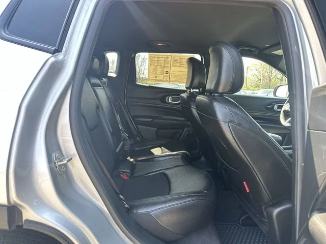 Used 2024 Silver Jeep Trailhawk image 26