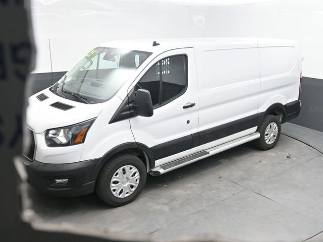 Used 2025 White Ford Base image 30
