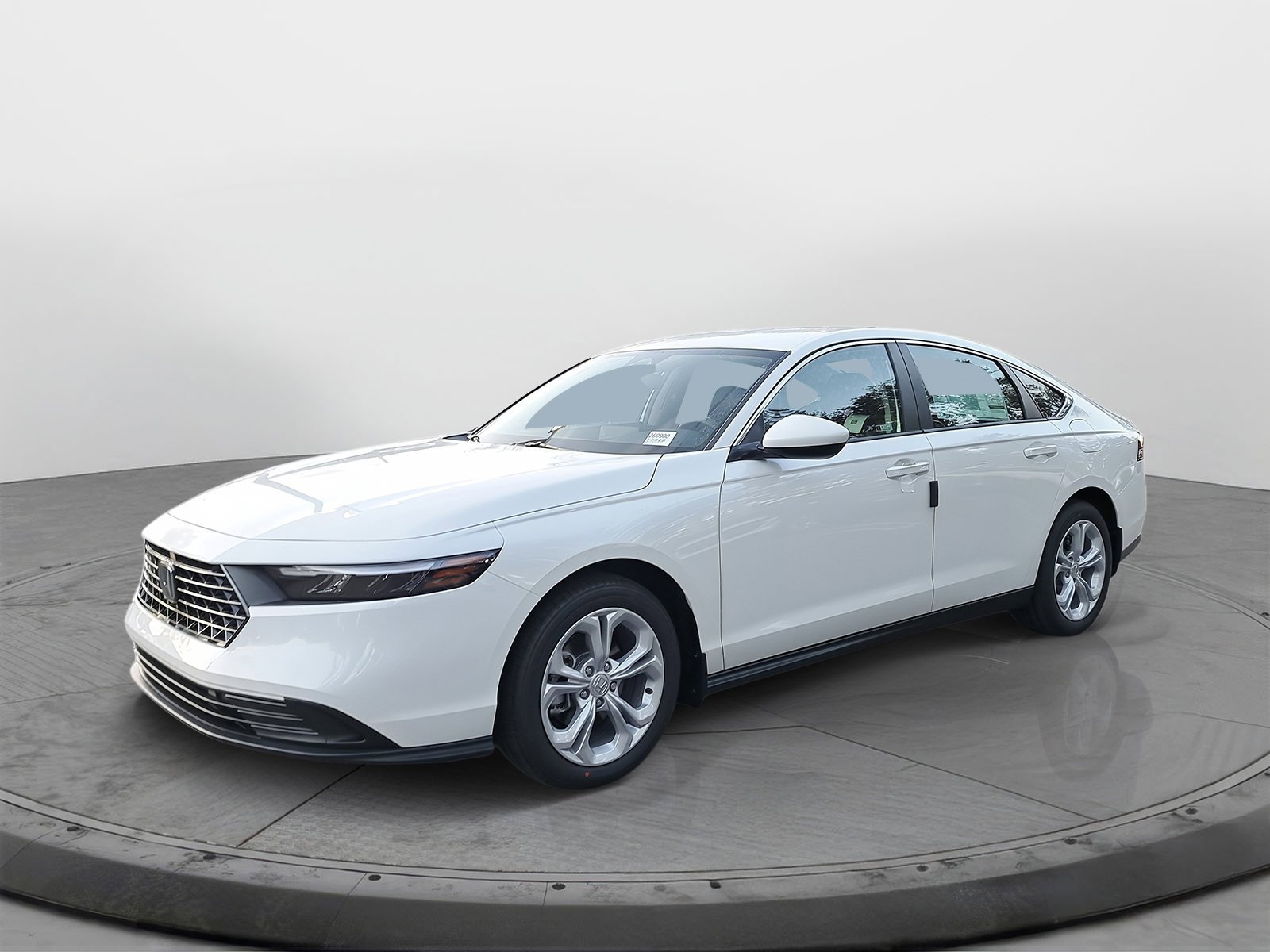 New 2026 Platinum White Pearl Honda LX image 3