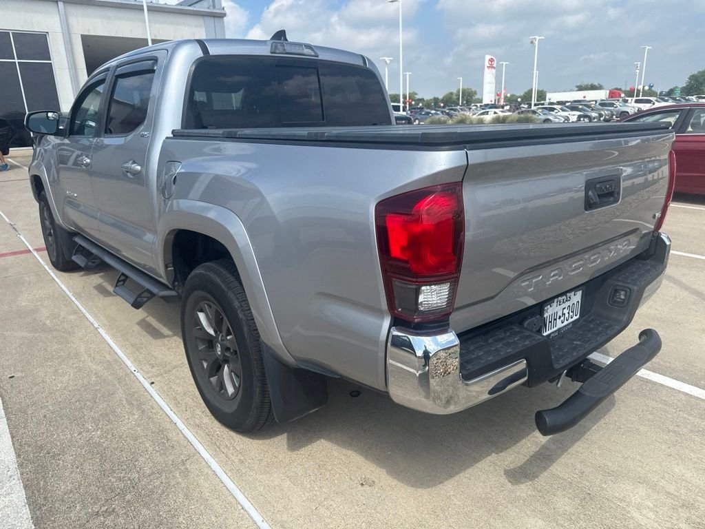 Used 2020  Toyota SR5 image 8