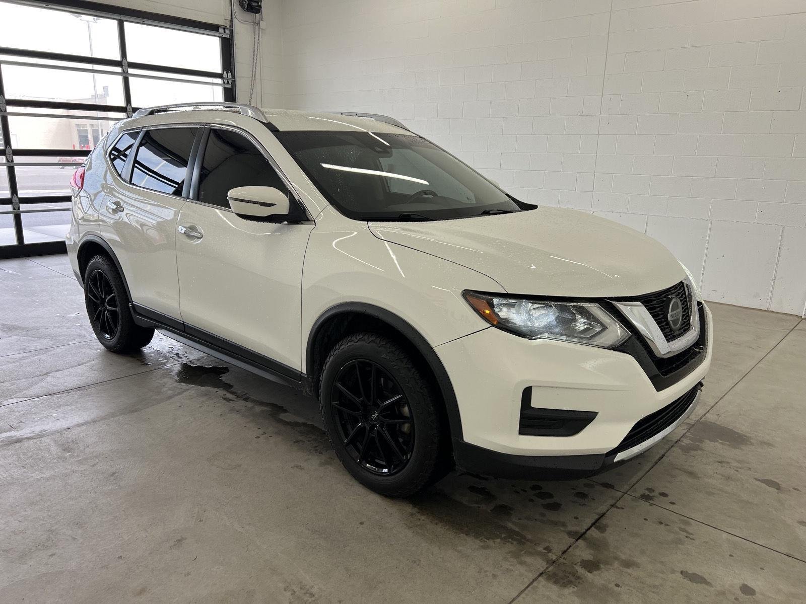 2020 Nissan Rogue SV - Photo 5