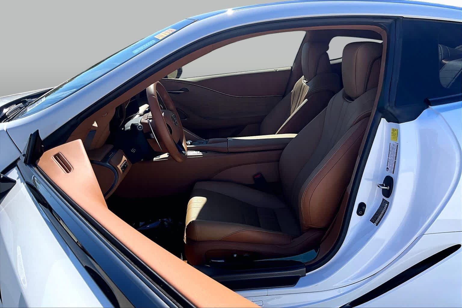Used 2024 Ultra White Lexus  image 8