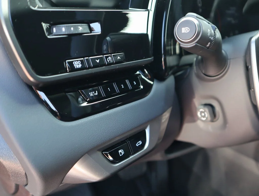 2025 Lexus RX 350 - Photo 22