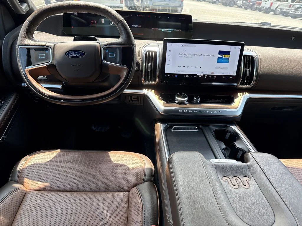 Used 2025 Black Ford King Ranch image 22