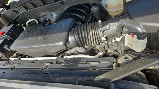 Used 2025 Silver GMC SLT image 30