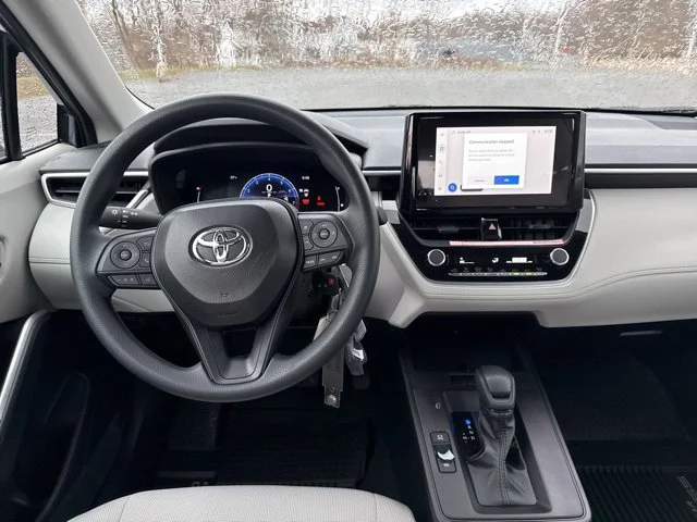 2026 Toyota Corolla Cross L - Photo 18