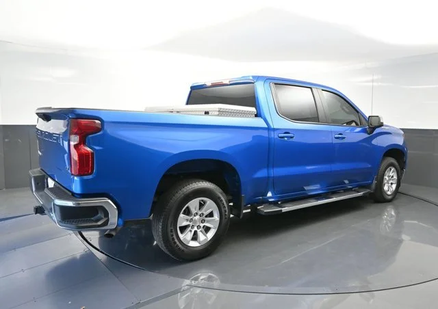Used 2023 Blue Chevrolet LT image 7