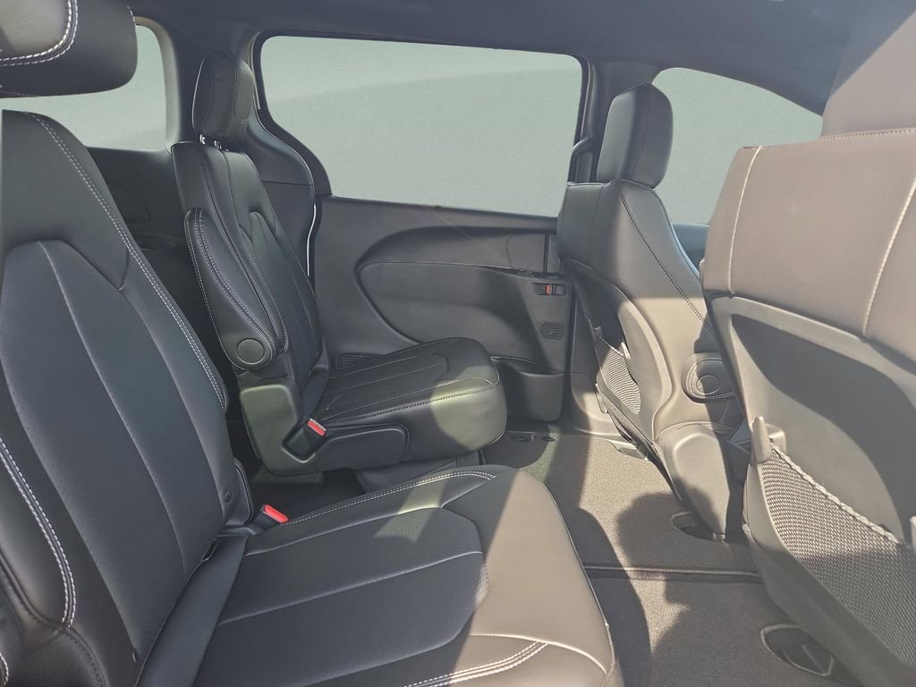 New 2026 Silver Chrysler LX image 21
