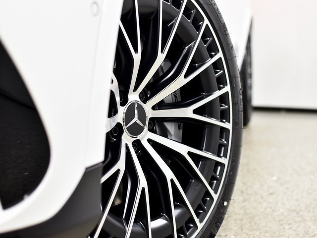 New 2026 Polar White Mercedes-Benz GLC 43 AMG® image 56