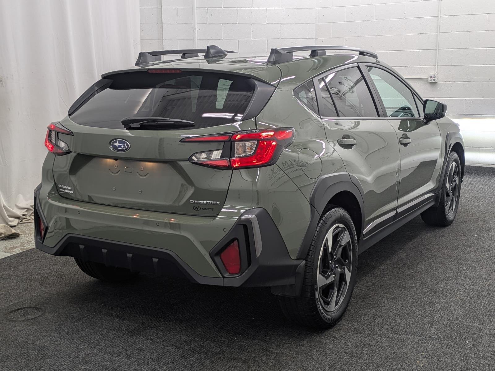 2024 Subaru Crosstrek Limited photo 2