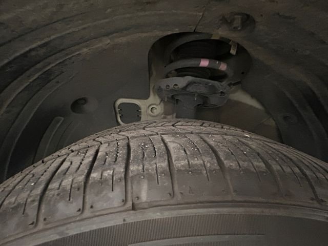Used 2024 Green Hyundai SEL image 22