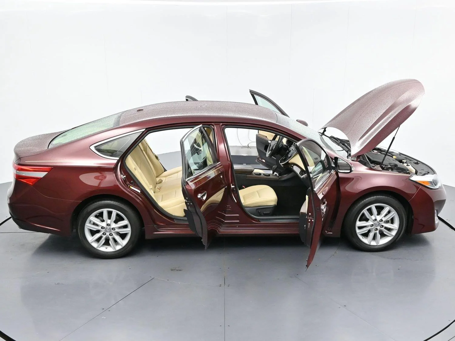 Used 2015 Ooh La La Rouge Mica Toyota XLE image 36