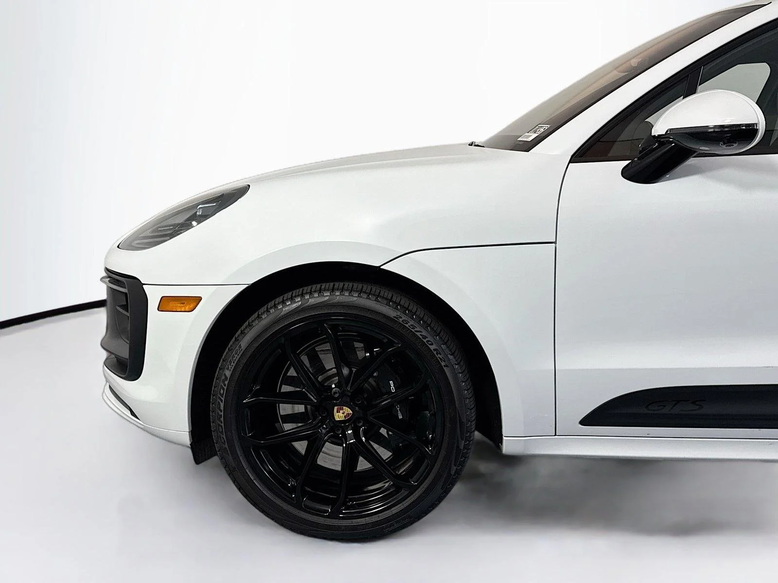New 2025 Carrara White Metallic Porsche GTS image 28