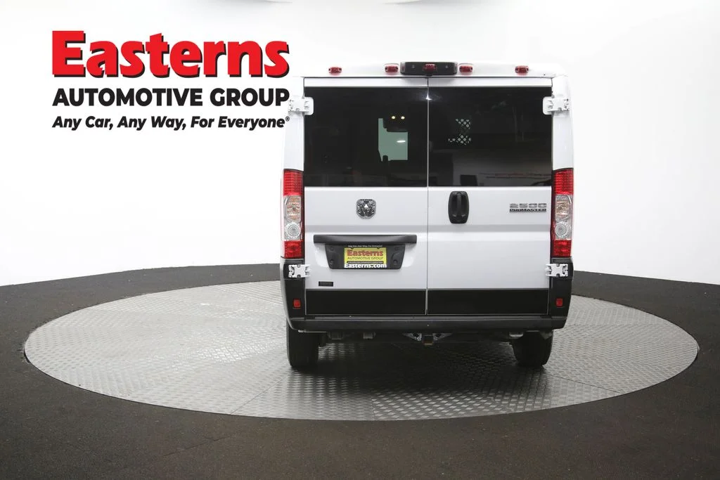 Used 2023 White Ram Base image 34
