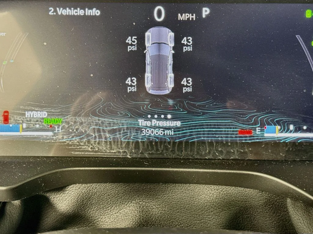 Used 2022 Gray Jeep Overland 4xe image 12