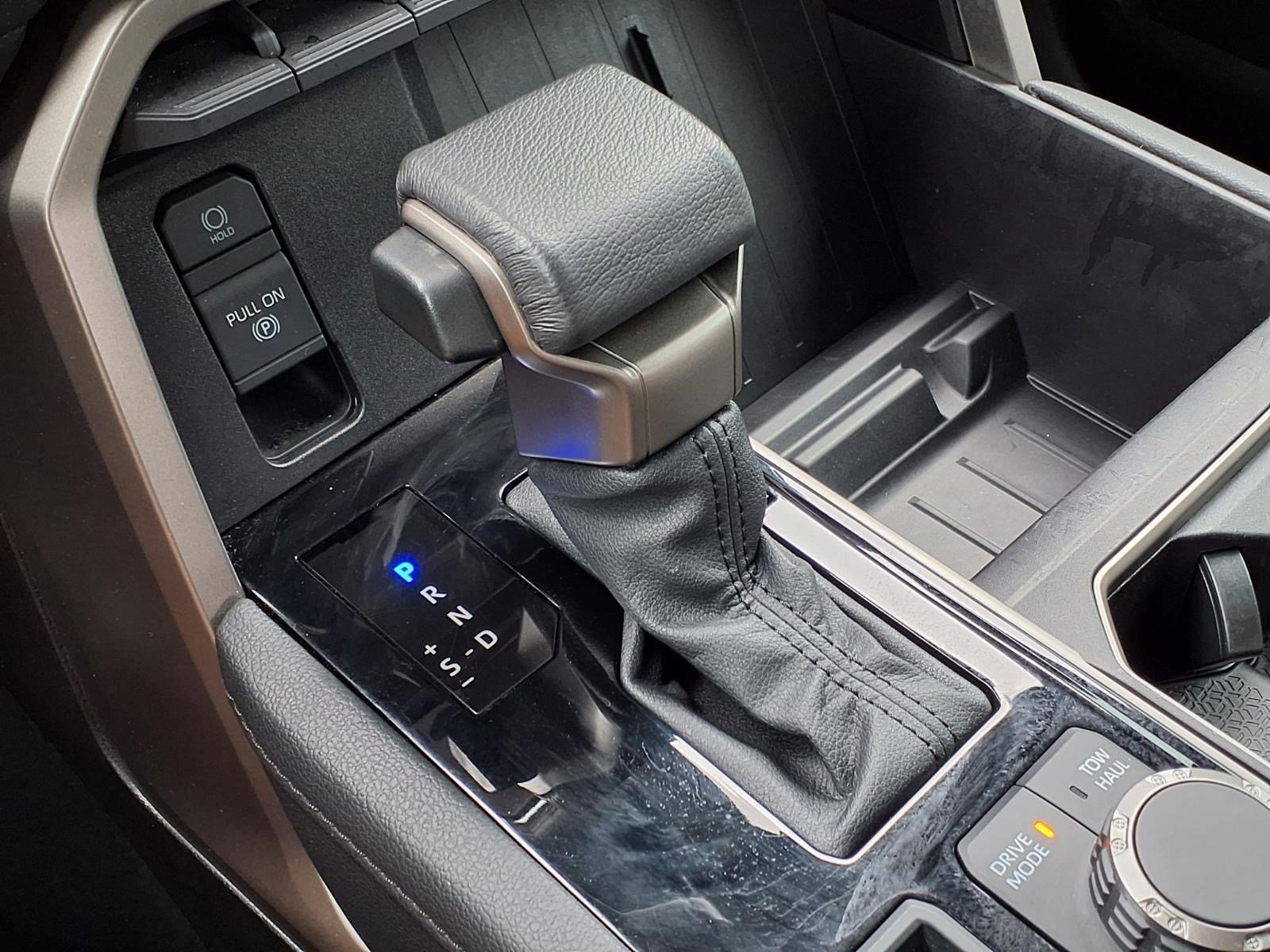 Certified Used 2025 MAGNETIC GRAY MET Toyota Limited image 18