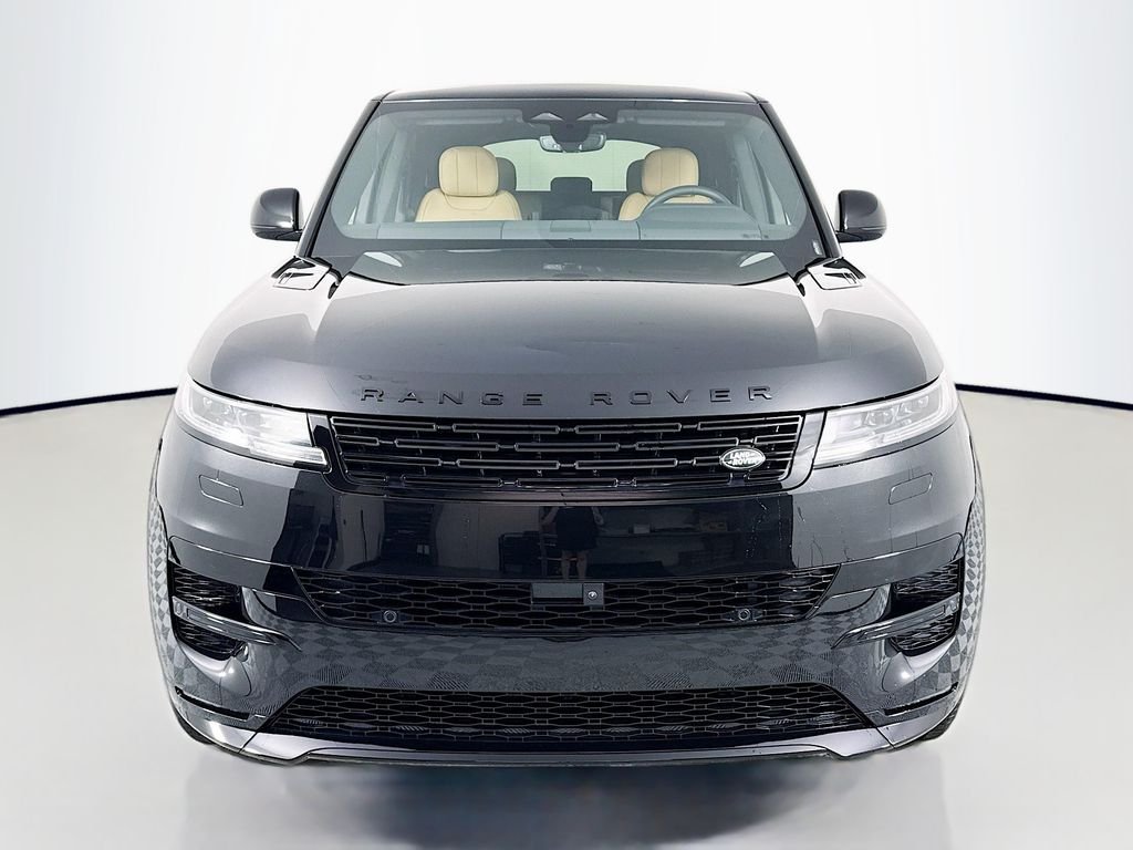 New 2026 Santorini Black Land Rover Dynamic SE image 6