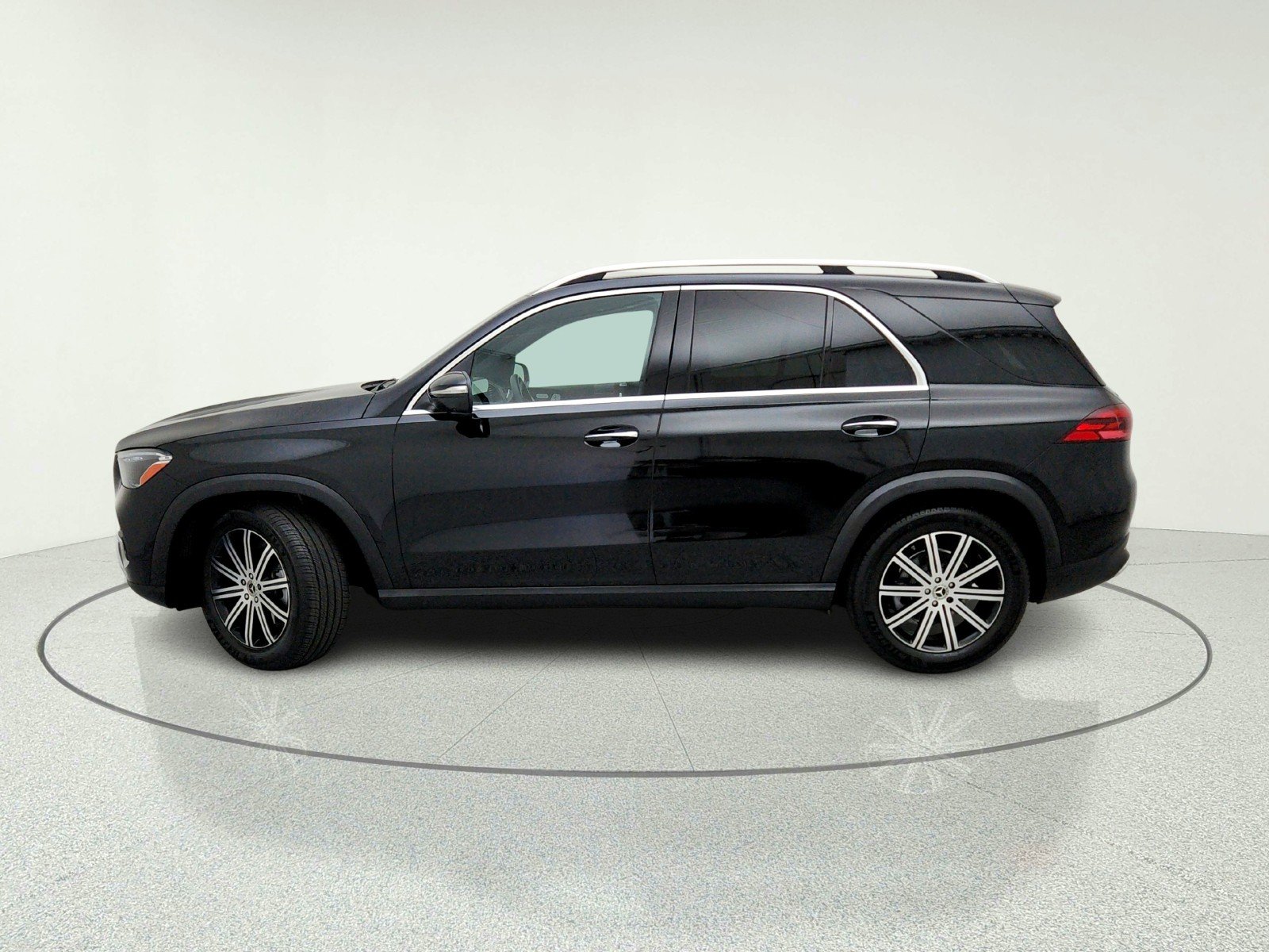 Certified Used 2026 Black Mercedes-Benz GLE 350 image 14