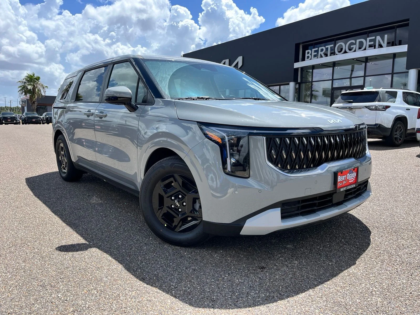 2027 Kia Carnival LXS