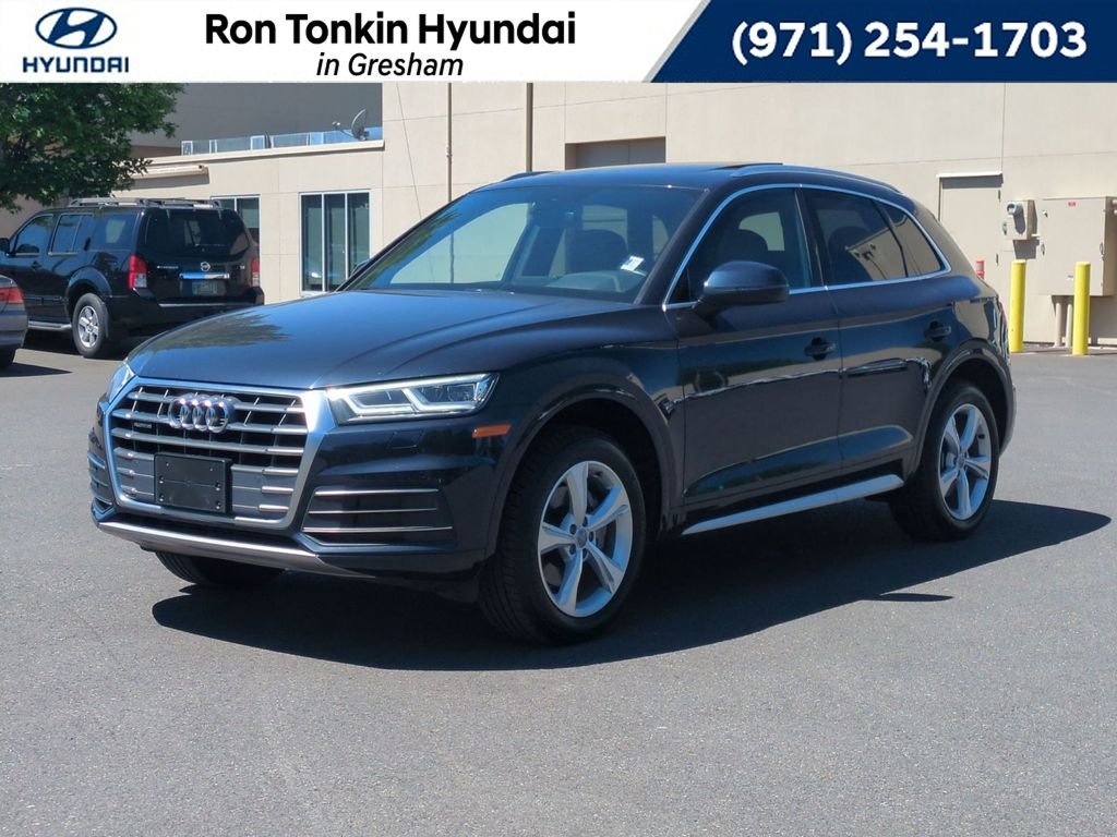 2020 Audi Q5 45 quattro S tronic Premium Plus's photo