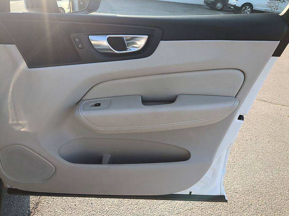 Used 2023 Denim Blue Metallic Volvo Plus Dark Theme image 34