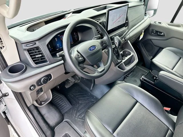 New 2026 Oxford White Ford Base image 6
