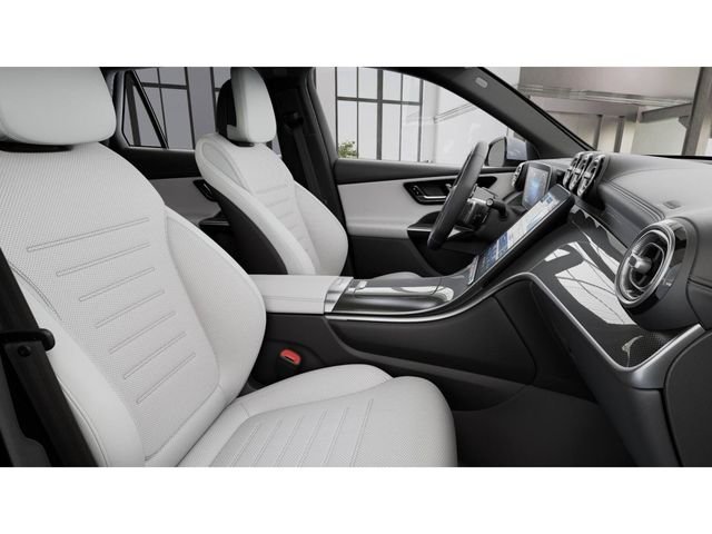 New 2026 Polar White Mercedes-Benz GLC 300 image 4