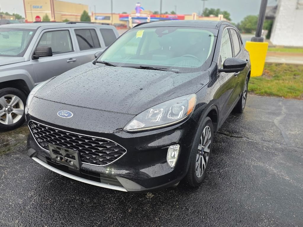 Used 2020 Black Metallic Ford SEL image 2