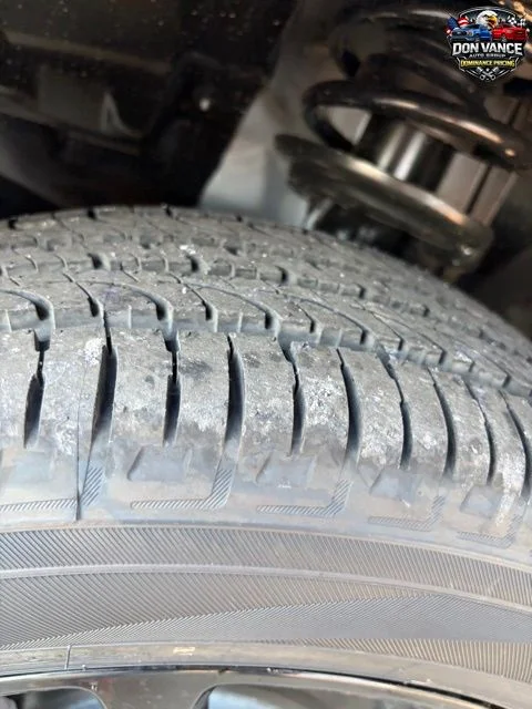 New 2026 Silver Zynith Metallic Clearcoat Jeep Latitude image 23