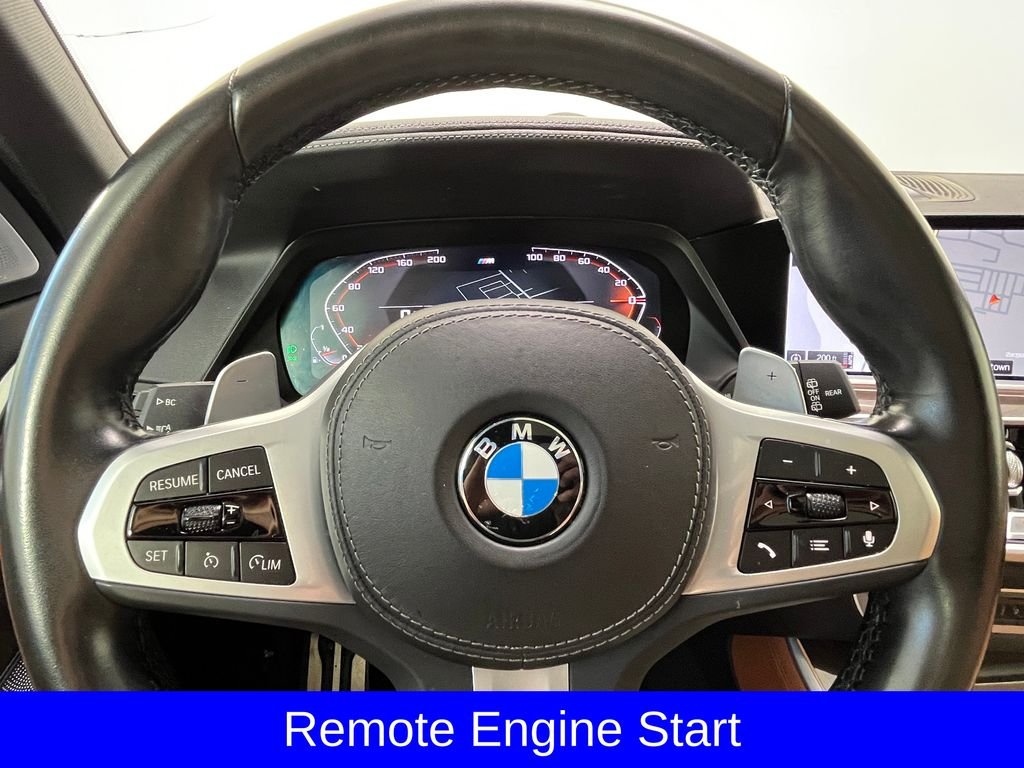 Used 2022 Black BMW xDrive40i image 9