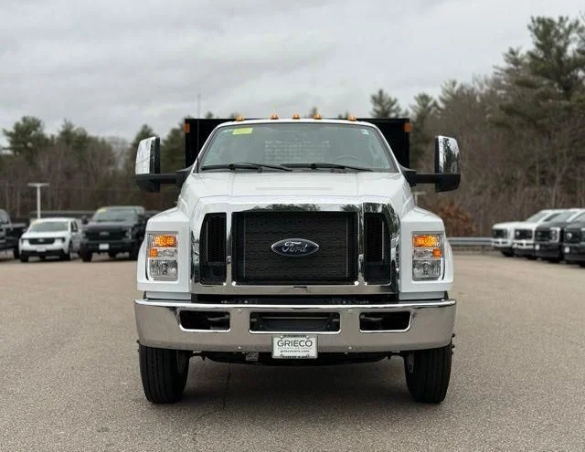 New 2026 Oxford White Ford F-650 Gas Straight Frame image 12