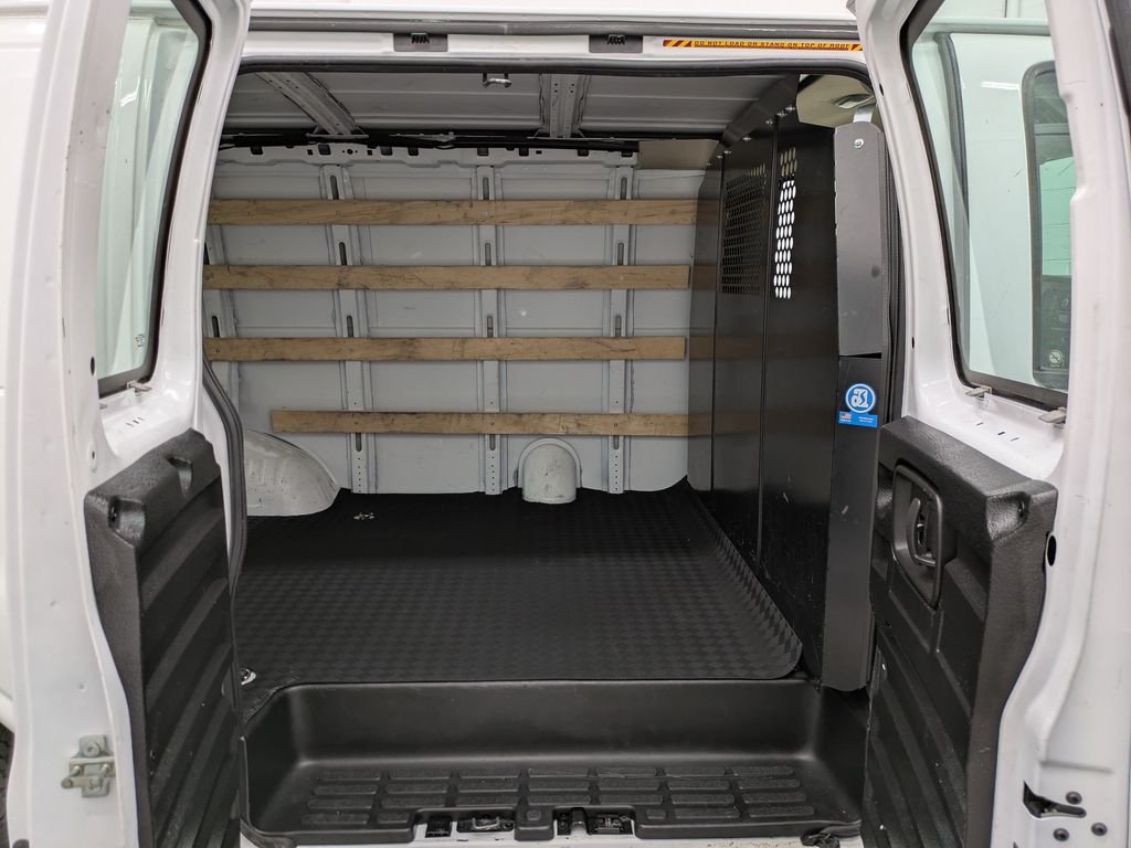 Used 2025 White Chevrolet Work Van image 8