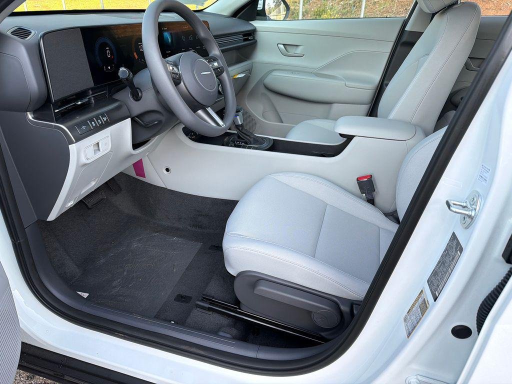New 2026 White Hyundai SE FWD image 9