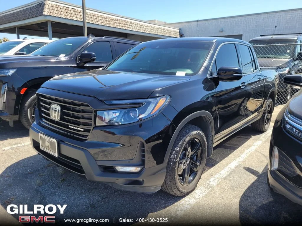 2023 Honda Ridgeline Black Edition's photo