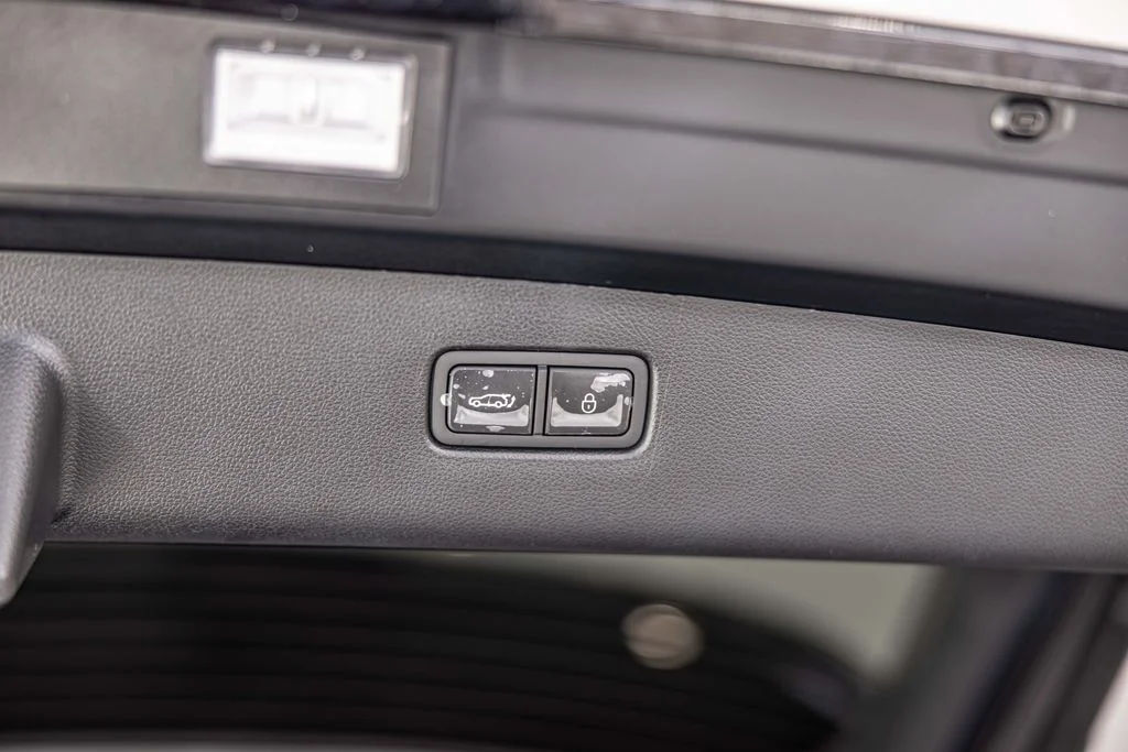 Used 2026 Black Genesis 3.5T Sport Prestige image 18