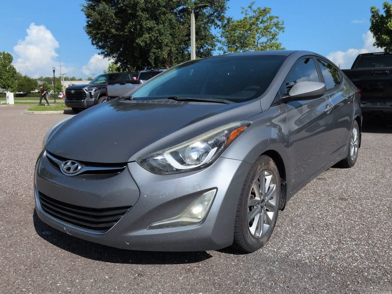 Used 2014 Hyundai Elantra SE with VIN 5NPDH4AE7EH480866 for sale in Wesley Chapel, FL